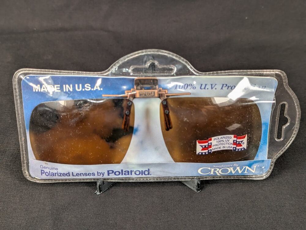 Vintage 1998 Crown Clip-On Sunglasses with‎ Polaroid Lenses Accessory Eyewear